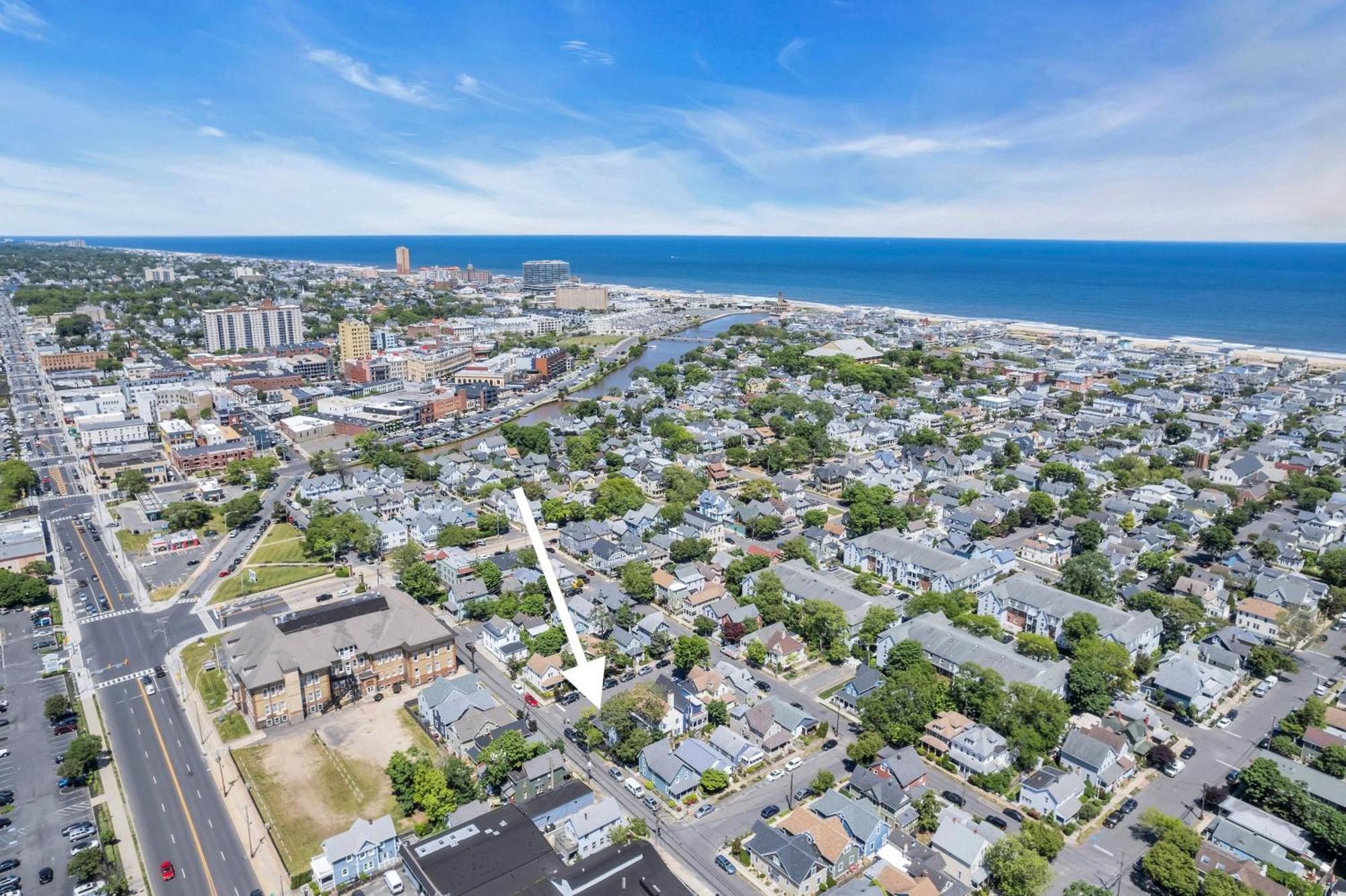 6-Min Walk To Asbury Park & Og Main St - Updated & Cozy Apartment In Historic Ocean Grove - Fire Pit & Patio - Fast Wi-Fi Exterior photo