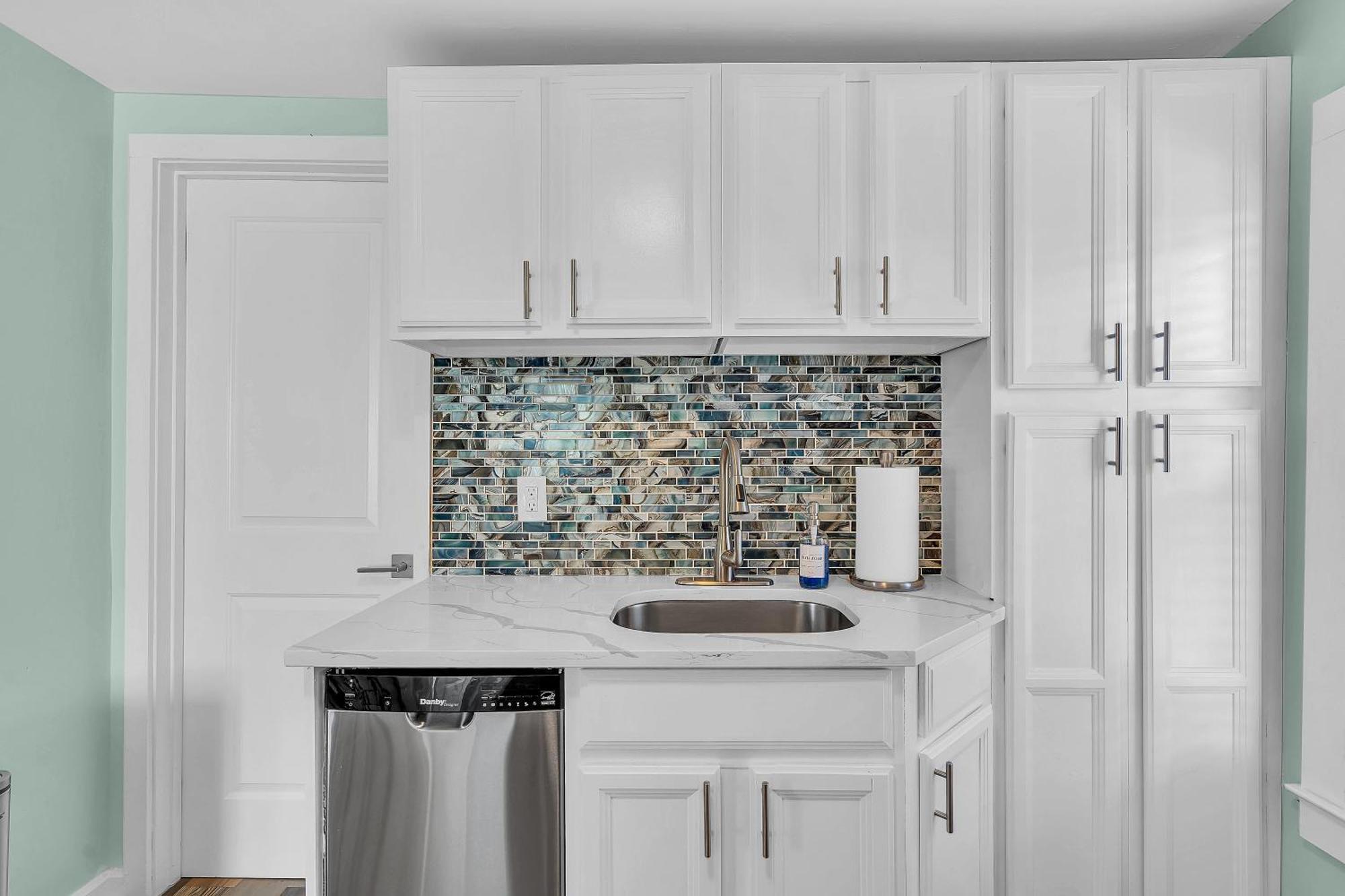 6-Min Walk To Asbury Park & Og Main St - Updated & Cozy Apartment In Historic Ocean Grove - Fire Pit & Patio - Fast Wi-Fi Exterior photo
